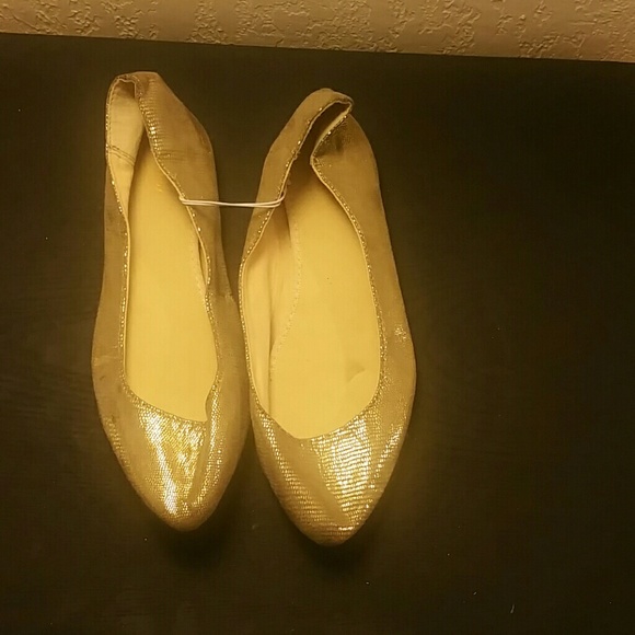 Old navy gold flats size 10 - Picture 1 of 2